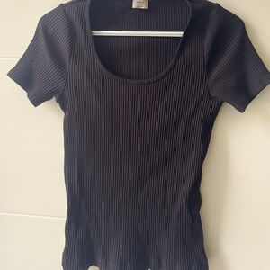 Aritzia Ribbed Tshirt